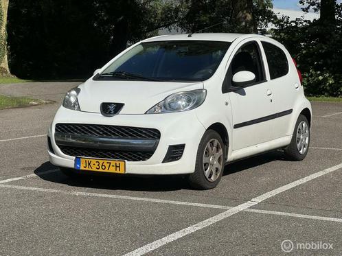 Peugeot 107 1.0 / AIRCO /. LAGE KMSTAND, Auto's, Peugeot, Bedrijf, Te koop, ABS, Airbags, Airconditioning, Alarm, Centrale vergrendeling
