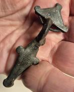 Zeldzame fibula brons bodemvondst middeleeuws, Ophalen of Verzenden