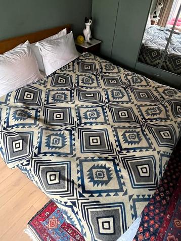 Alpaca kleed, sprei, deken beschikbaar voor biedingen