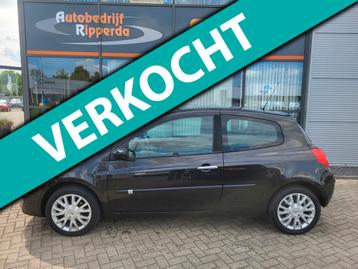 Renault Clio 1.6-16V Dynamique Luxe beschikbaar voor biedingen