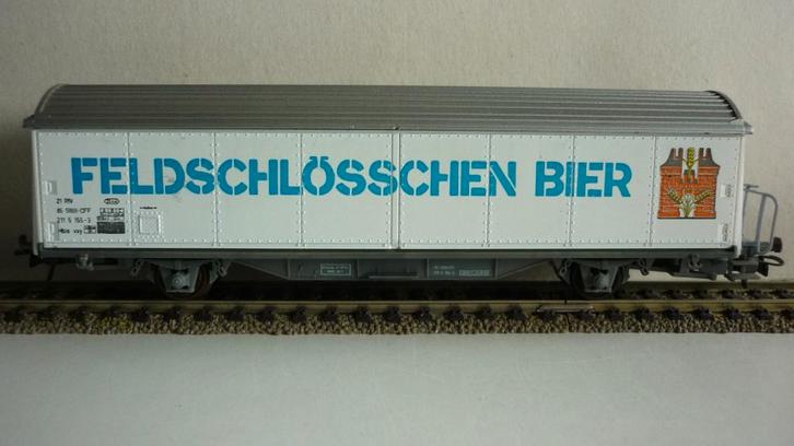 Roco H0 gesloten goederenwagon Feldschlösschen Bier, Hobby en Vrije tijd, Modeltreinen | H0, Gebruikt, Wagon, Gelijkstroom, Roco