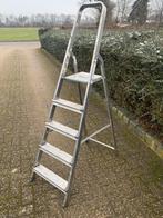 Excelsior 5 treden huishoud trap, Doe-het-zelf en Verbouw, Ladders en Trappen, Ophalen of Verzenden, Zo goed als nieuw, Minder dan 2 meter