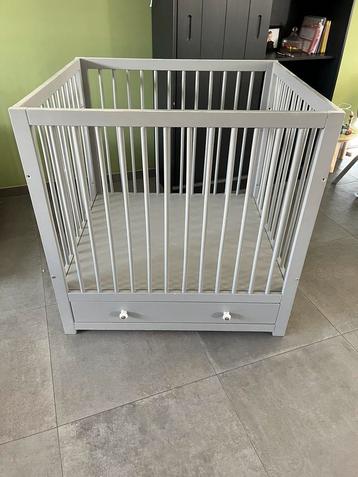 Box met lade beschikbaar voor biedingen