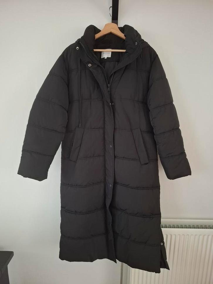 Zeer warme winterjas zga nieuw. Maat 42, Kleding | Dames, Jassen | Winter, Zo goed als nieuw, Maat 42/44 (L), Zwart, Ophalen