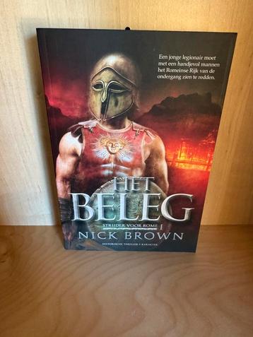 Het beleg - strijder voor rome van nick brown paperback beschikbaar voor biedingen