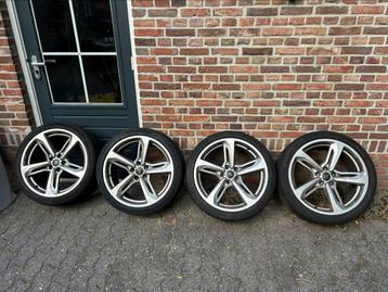Originele Audi banden met velgen 19 inch beschikbaar voor biedingen