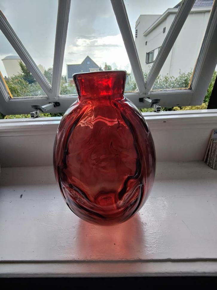 A.D. Copier Leerdam - vaas rood, Antiek en Kunst, Antiek | Glas en Kristal, Ophalen of Verzenden
