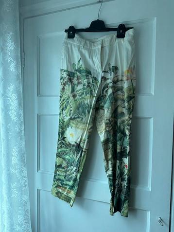 Prachtig tropisch geprinte broek H&M Conscious Collection S