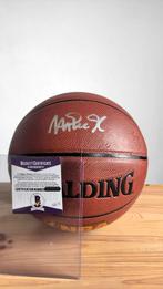 Signed Magic Johnson NBA Basketball with Certificate of A, Sport en Fitness, Basketbal, Nieuw, Bal, Ophalen of Verzenden