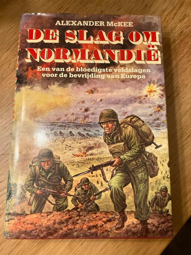 De Slag om Normandië - Alexander McKee, Boeken, Oorlog en Militair, Gelezen, Ophalen of Verzenden