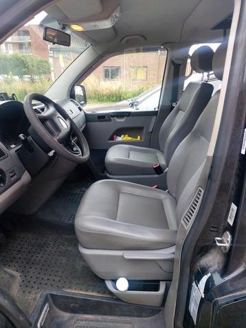 VW T5 transporter 2 voorstoelen en 3 persoonsbank skai beschikbaar voor biedingen
