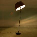 Minimalist Pola vloerlamp 80s, postmodern floor lamp, Ophalen of Verzenden, Zo goed als nieuw, Metaal, Minimalist