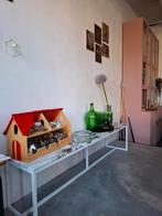 Sidetable wit metalen frame met (echt) marmeren blad, Ophalen, Zo goed als nieuw, 25 tot 50 cm, Rechthoekig
