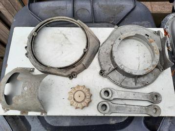 oldtimer onderdelen ( puch ??? ) zie alle foto's beschikbaar voor biedingen