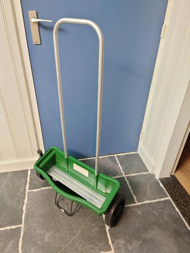 Zaaiwagen / strooiwagen, Tuin en Terras, Hand-tuingereedschap, Gebruikt, Overige soorten, Ophalen of Verzenden