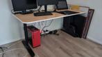 Mooi groot bureau te koop! MOET WEG!, Huis en Inrichting, Bureaus, Ophalen, In hoogte verstelbaar, Zo goed als nieuw, Bureau