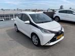 Toyota Aygo 1.0 VVT-i x-play | Airconditioning | Achteruitri, Voorwielaandrijving, Stof, Gebruikt, Euro 6