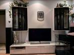 Tv-meubel... Onderkast 252x47 en de 2 kasten 107,5x67x35, Huis en Inrichting, Kasten | Wandmeubels, Ophalen, Zo goed als nieuw