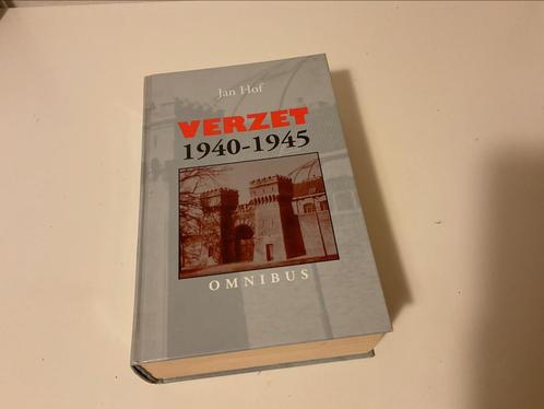 J. Hof - Verzet 1940-1945, Boeken, Oorlog en Militair, Zo goed als nieuw, Overige onderwerpen, Ophalen of Verzenden