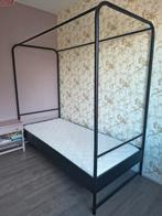€ 25 | vtwonen Bunk Hemelbed 120 x 200 cm
| Incl matras, 85 tot 100 cm, Gebruikt, 180 cm of meer, Ophalen