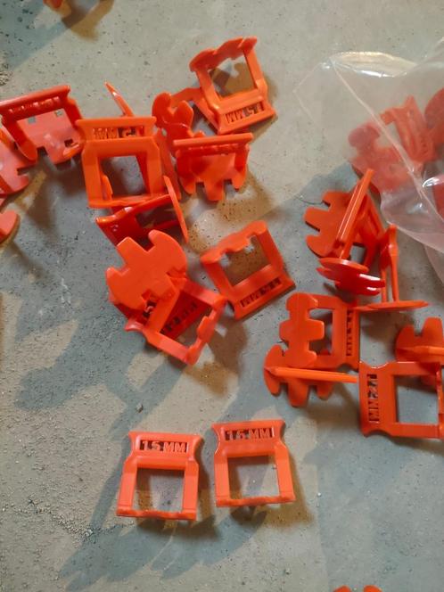 Tegel levelling leveling clips 1 mm 2 mm 1 zak 100 stuks, Doe-het-zelf en Verbouw, Tegels, Nieuw, Vloertegels, 60 cm of meer, Ophalen of Verzenden