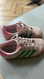 Adidas gazelle in goede staat, Kinderen en Baby's, Ophalen, Zo goed als nieuw