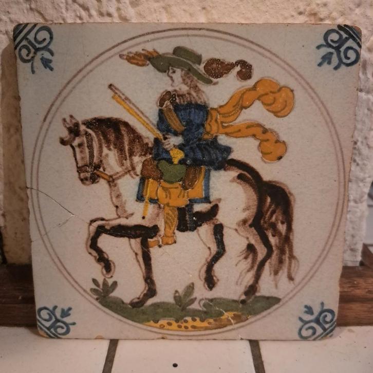 Oude tichelaar met Ruiter, Antiek en Kunst, Antiek | Wandborden en Tegels, Ophalen of Verzenden