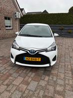 Toyota Yaris 1.5 HSD 55KW 5DRS 2016 Wit, Auto's, 1497 cc, 4 cilinders, Wit, Origineel Nederlands