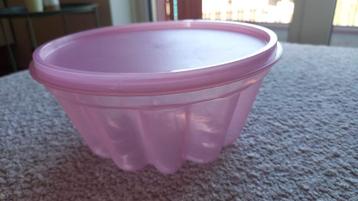 Plastic (dril)pudding vorm beschikbaar voor biedingen