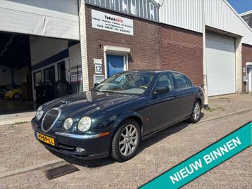 Jaguar S-type 3.0 V6 Executive AIRCO &LEER&RIJDT PERFECT beschikbaar voor biedingen