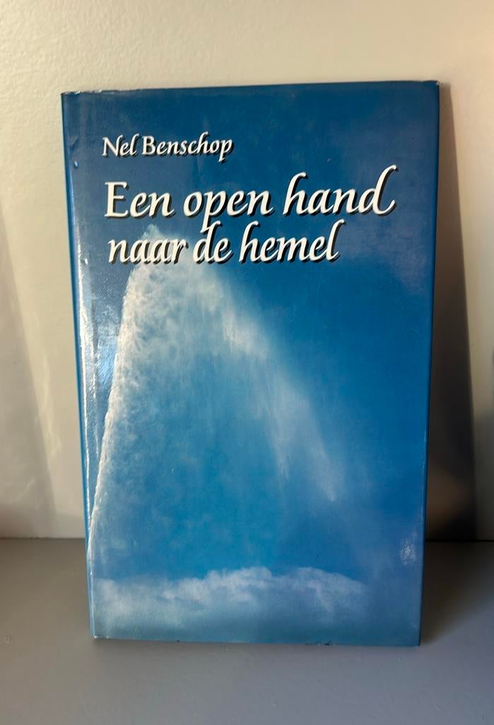 Nel Benschop. Een open hand…., Ophalen of Verzenden, Zo goed als nieuw