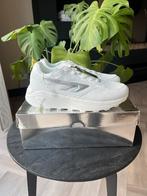 Hi-Tec HTS Shadow 44, Wit, Nieuw, Ophalen of Verzenden, Sneakers of Gympen