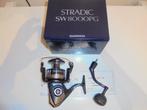 Nieuwe Shimano Stradic SW8000PG Molen Spinning Zeevissen., Watersport en Boten, Ophalen of Verzenden, Nieuw, Molen