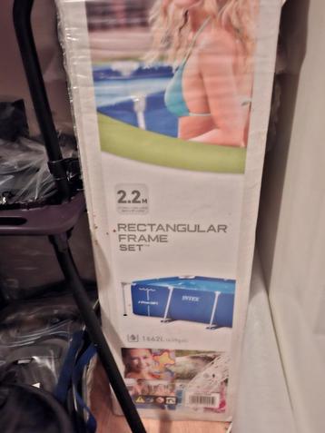 zwembad plus pomp beschikbaar voor biedingen