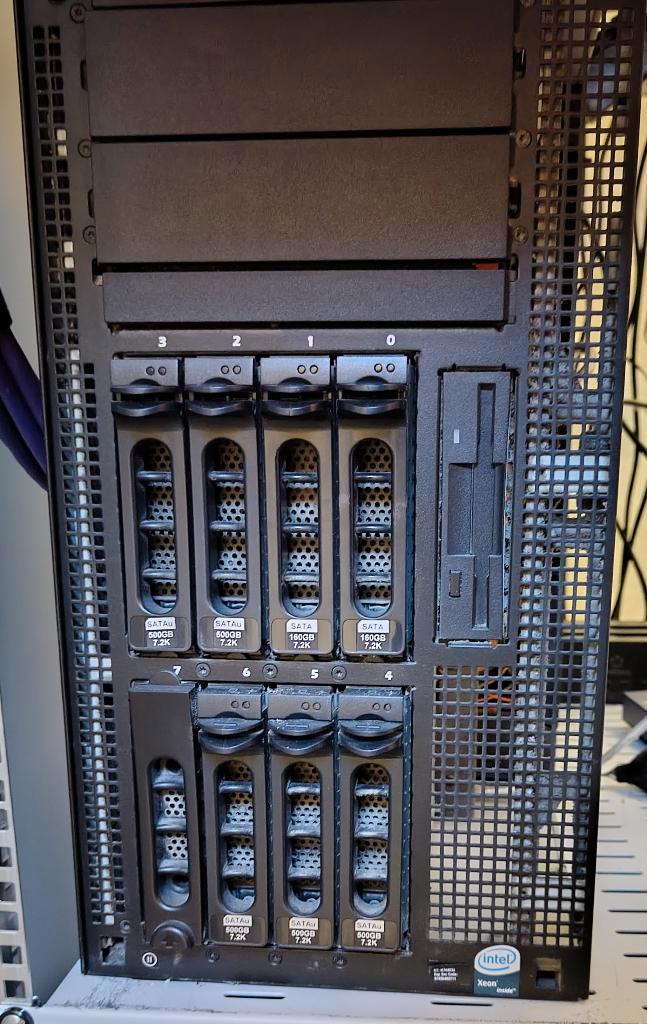 Dell PowerEdge 2900 Server, Computers en Software, Servers, Gebruikt, 2 tot 3 Ghz, 64 GB, Hot swappable onderdelen, Ophalen