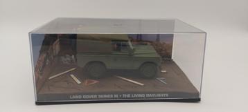 #45 Land Rover Serie III James bond auto met boekje  beschikbaar voor biedingen
