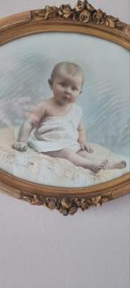 Ovale lijst met babyfoto, verguld, Ophalen of Verzenden