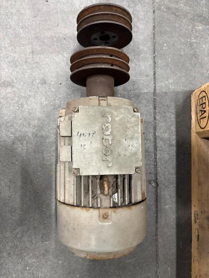 Electromotor Rotor 400V - Gebruikt t.e.a.b., Doe-het-zelf en Verbouw, Motoren, Gebruikt, Elektromotor, Ophalen