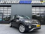 Volkswagen T-Cross 1.0 TSI Life Business NLAuto/Climatronic/, Voorwielaandrijving, 95 pk, 620 kg, Zwart