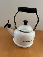 Fluitketel - LE CREUSET - 1,1 L., 1 tot 2 liter, Ophalen of Verzenden, Gebruikt, Draadloos