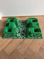 Lego castle 30271px2 basisplaat rotspad verhoogd 6091 6098, Kinderen en Baby's, Speelgoed | Duplo en Lego, Ophalen of Verzenden