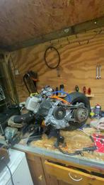 Zip 80cc blok - loopt op remreiniger, Fietsen en Brommers, Ophalen, Zip, Zo goed als nieuw, Benzine