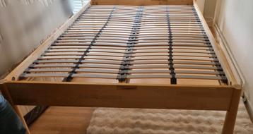 Houten bedframe ikea - afbeelding 2