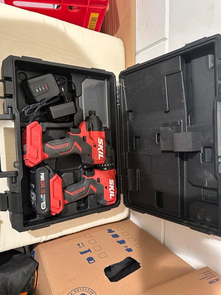SKIL 20V Accu Schroefset Brushless, Doe-het-zelf en Verbouw, Gereedschap | Boormachines, Nieuw, Boor- en Schroefmachine, Minder dan 400 watt