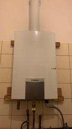 Te koop Vaillant geiser, Doe-het-zelf en Verbouw, Minder dan 20 liter, Ophalen, Zo goed als nieuw, Geiser
