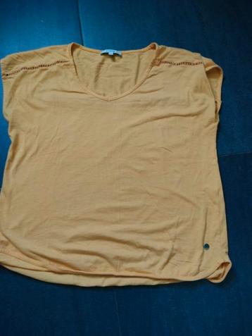 Gracia T-shirt Maat L - Geel beschikbaar voor biedingen