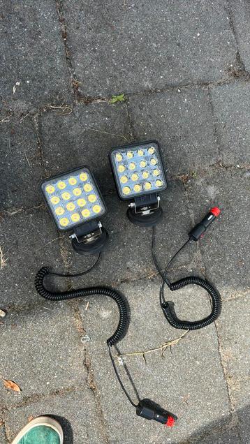 Verstralers werklicht 12v beschikbaar voor biedingen