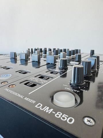 Pioneer DJM-850 || DJ Mixer beschikbaar voor biedingen