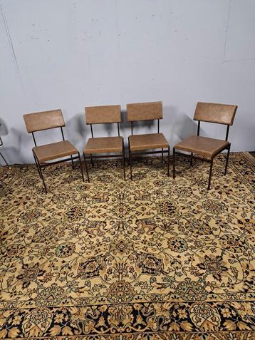 4 vintage topform eetkamerstoelen beschikbaar voor biedingen