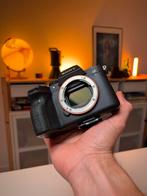 Sony A7R IV met extra battery grip te koop!, Audio, Tv en Foto, Fotocamera's Digitaal, Ophalen, Zo goed als nieuw, Geen optische zoom